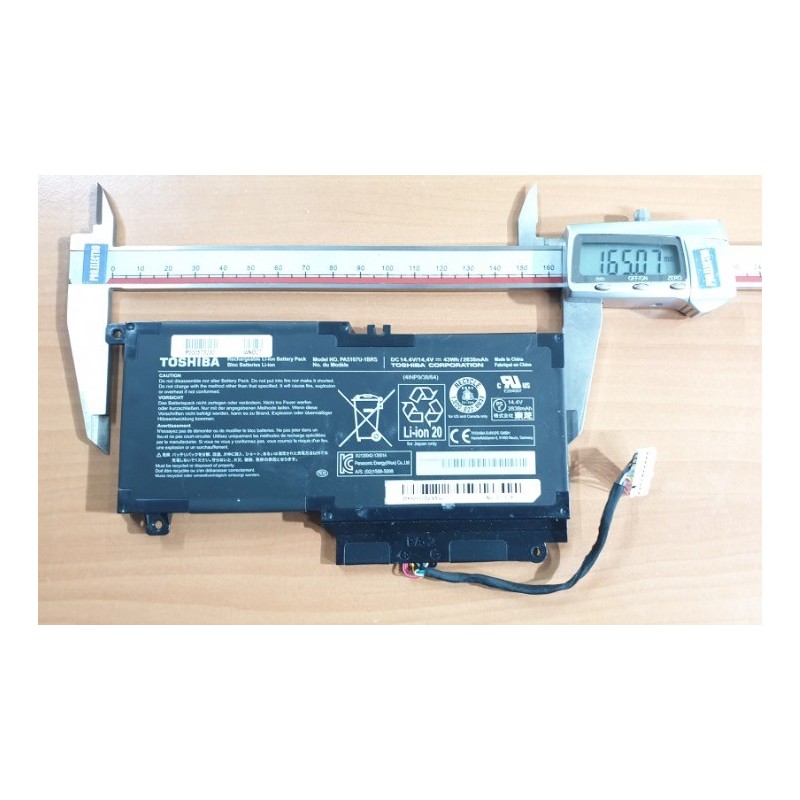 Battery Batterie TOSHIBA S50T-A PA5107U-1BRS