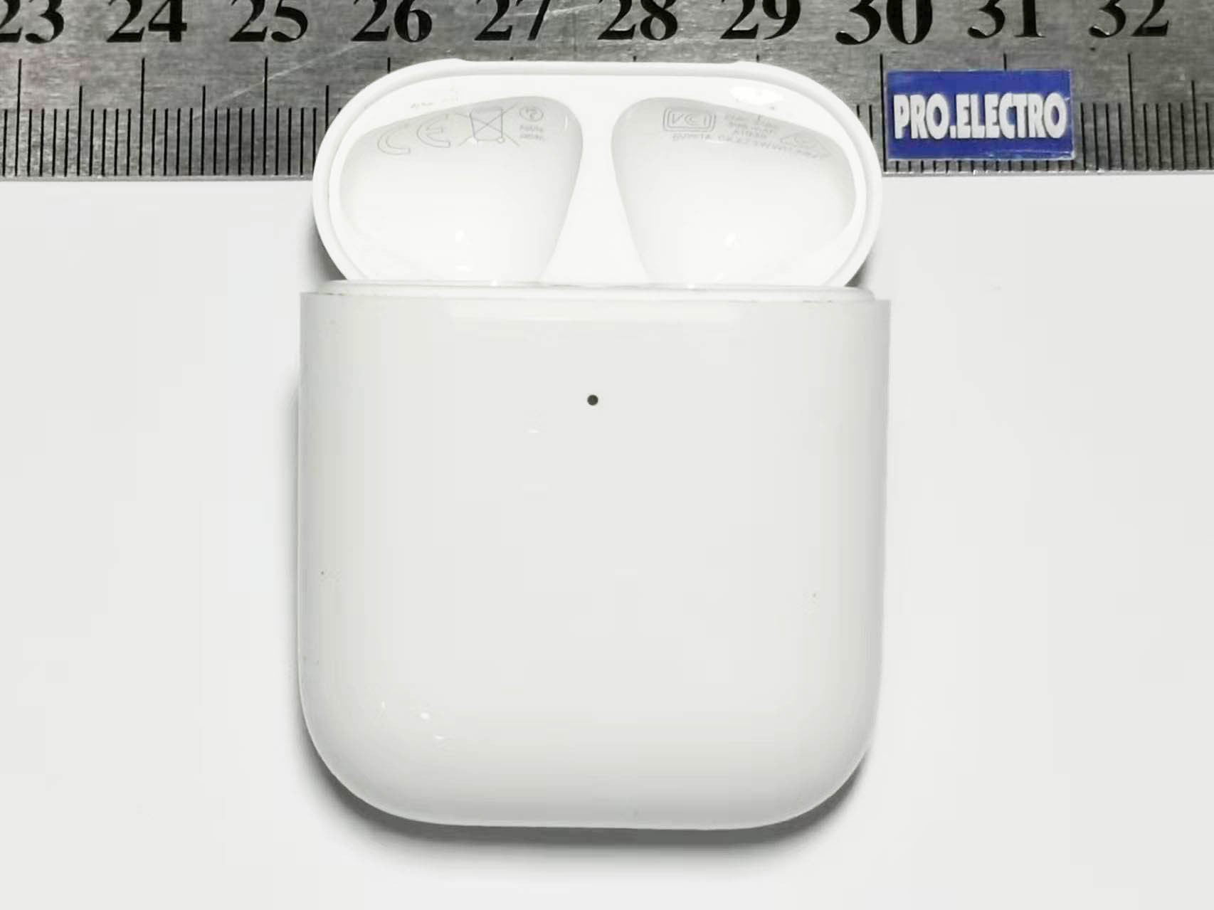 Original:Battery boitier APPLE Airpods 2ème A1938 EMC 3185 - Parfait état - 第 6/10 張圖片